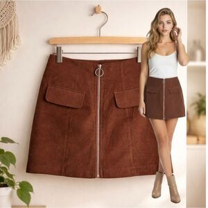 🛍️ Women’s brown zip pocket faux corduroy mini skirt size small